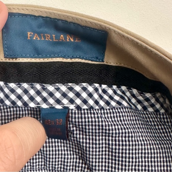 Fairlane Classic Tan Khaki Straight Leg Chinos for Men - Size: 42 x 32 - Picture 2 of 6